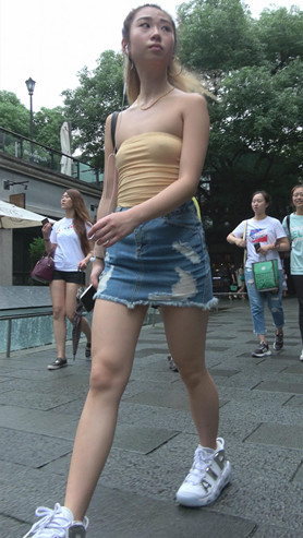 9797m5va3zcthrv.jpg
