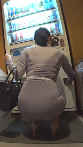 9268pnx0krd03ud.jpg