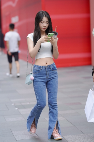 4074mmhjwe1c0es.jpg