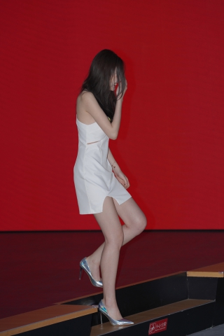 39575lwpxgxx3ox.jpg