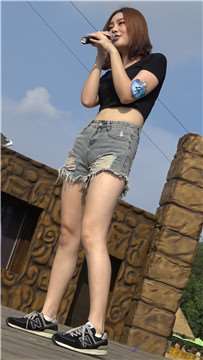 990ax3vid4ed5i.jpg