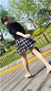 16090humeudedp1c.jpg