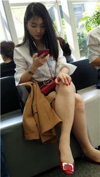 8015a0bo0fdhkg5.jpg