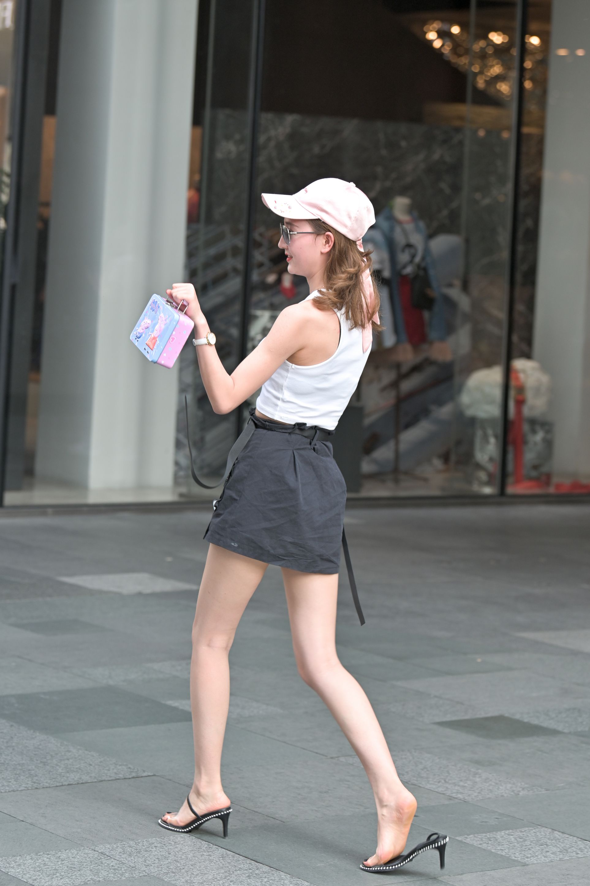 5523-qlch5ss2n1b.jpg