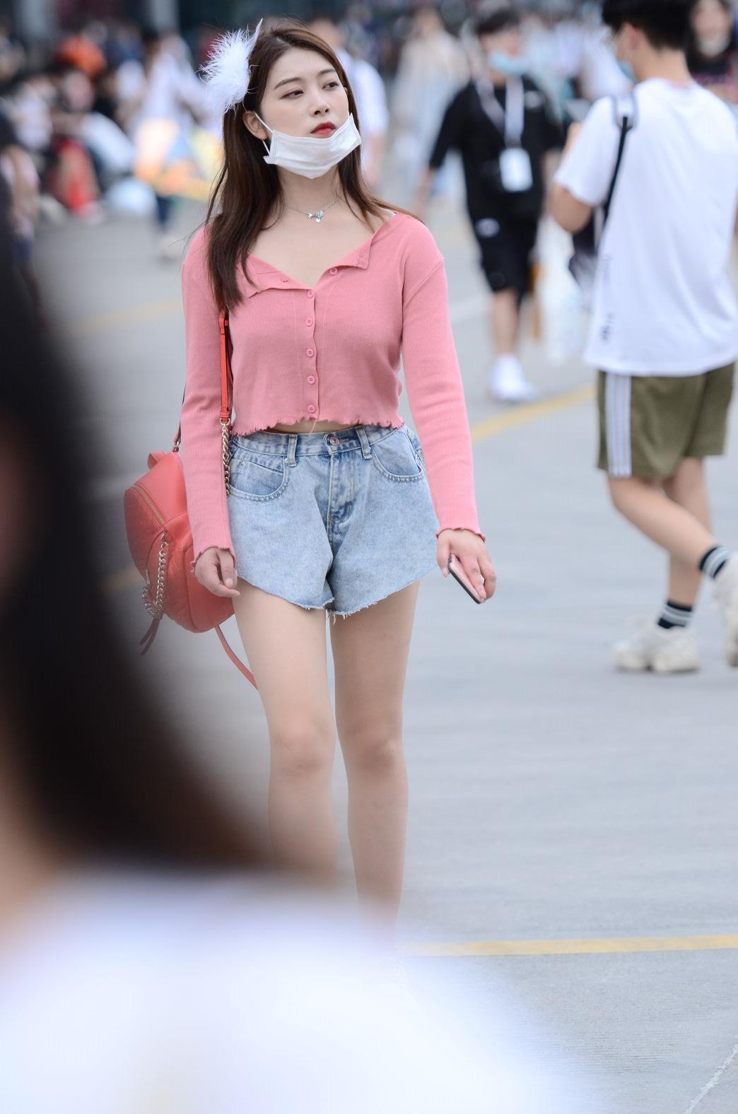 8859-nhot0aklf3a.jpg