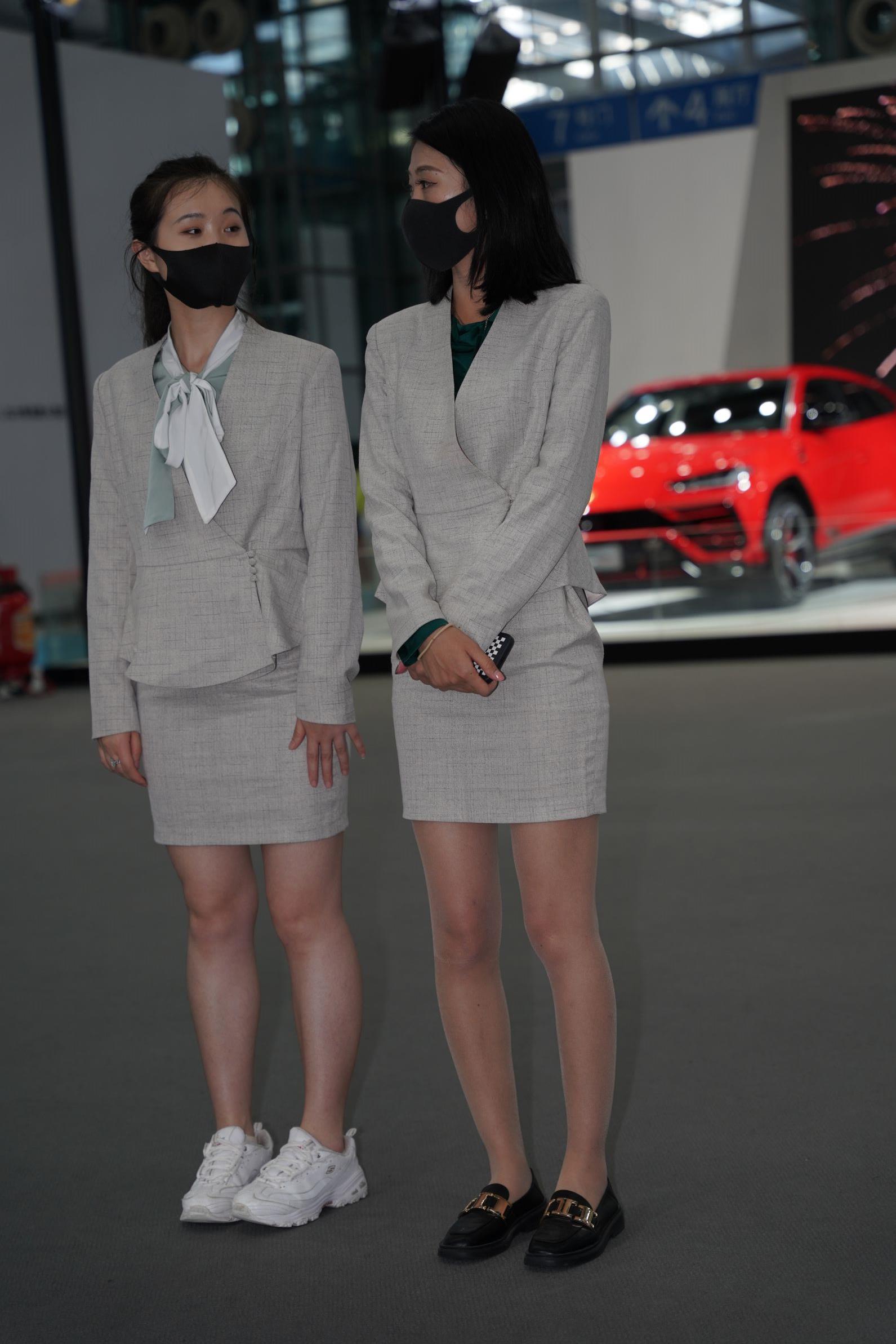 8912-niyefuj1aom.jpg