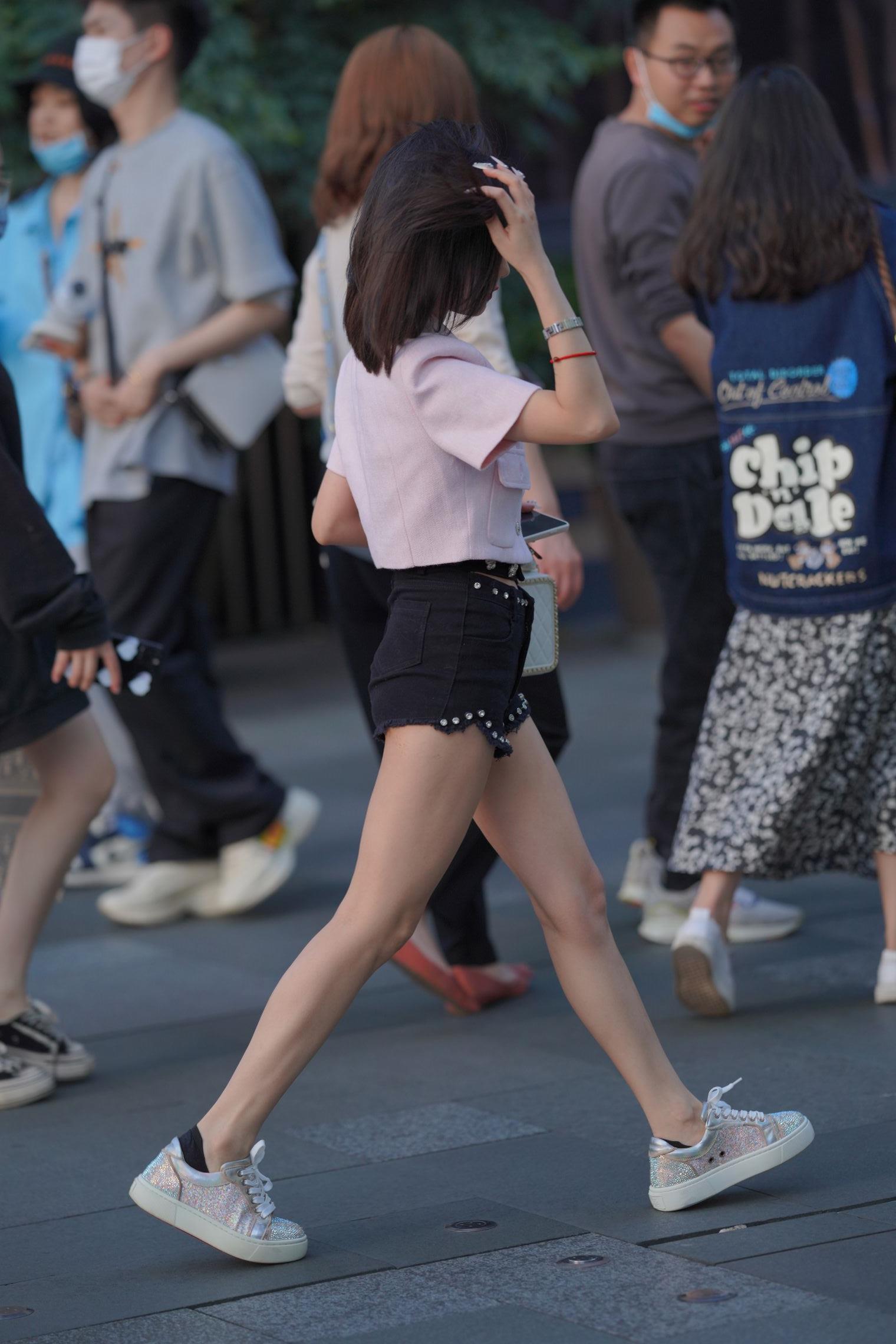 9526-bhhqctjbnb1.jpg