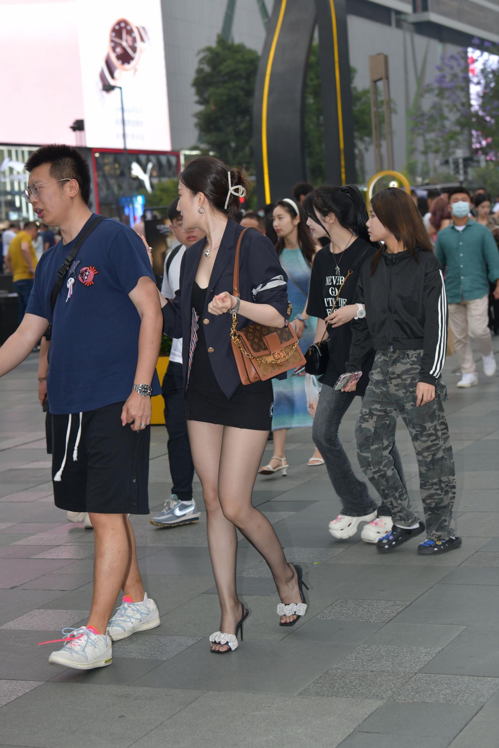 12049-pqgr43jicba.jpg