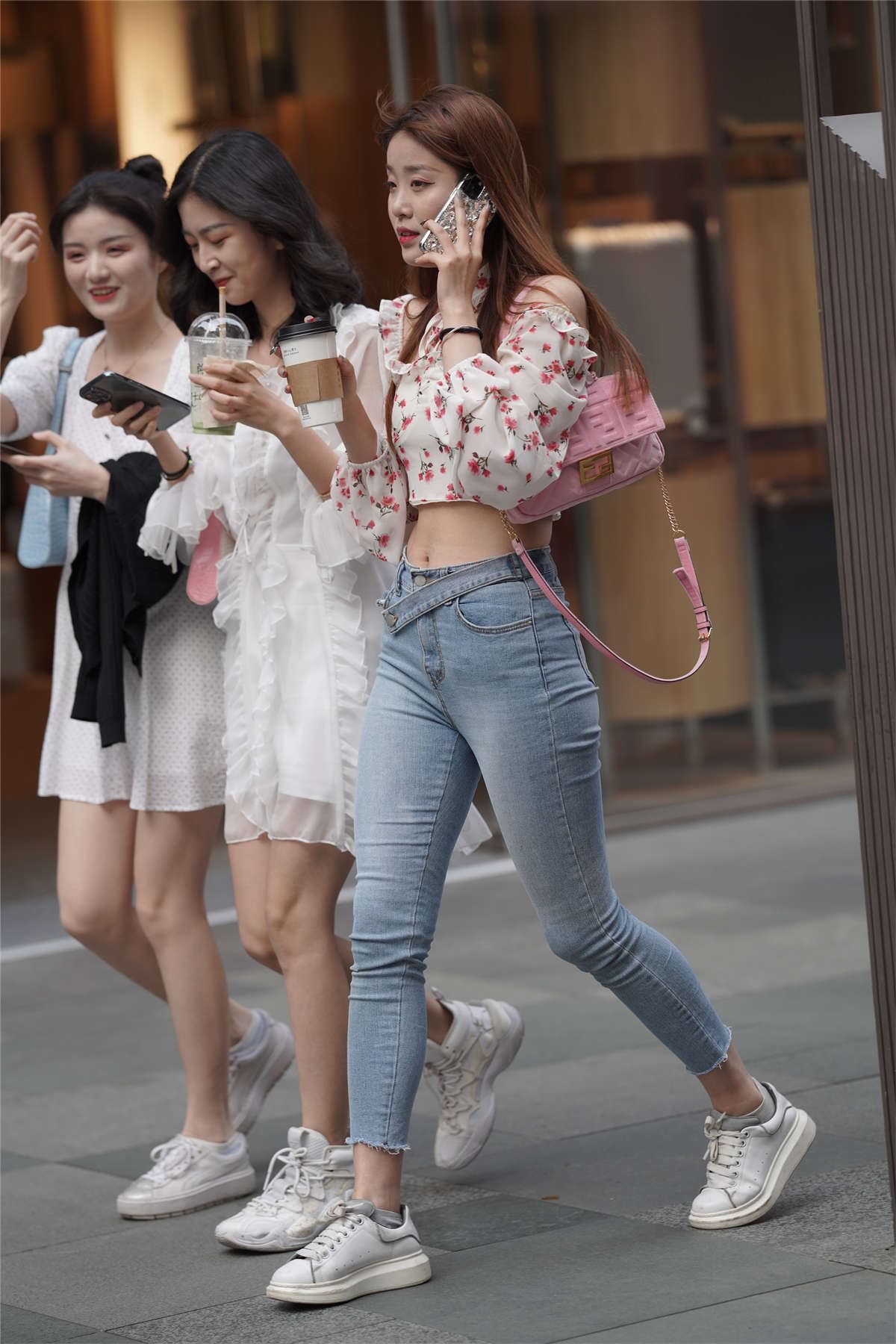99195-kjyckerptj4.jpg