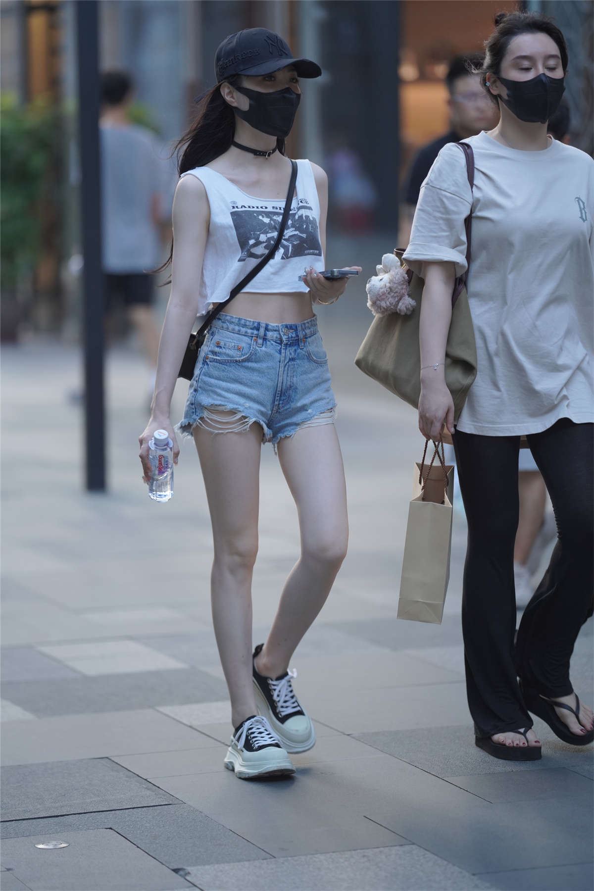 100028-mlvt3p2or15.jpg