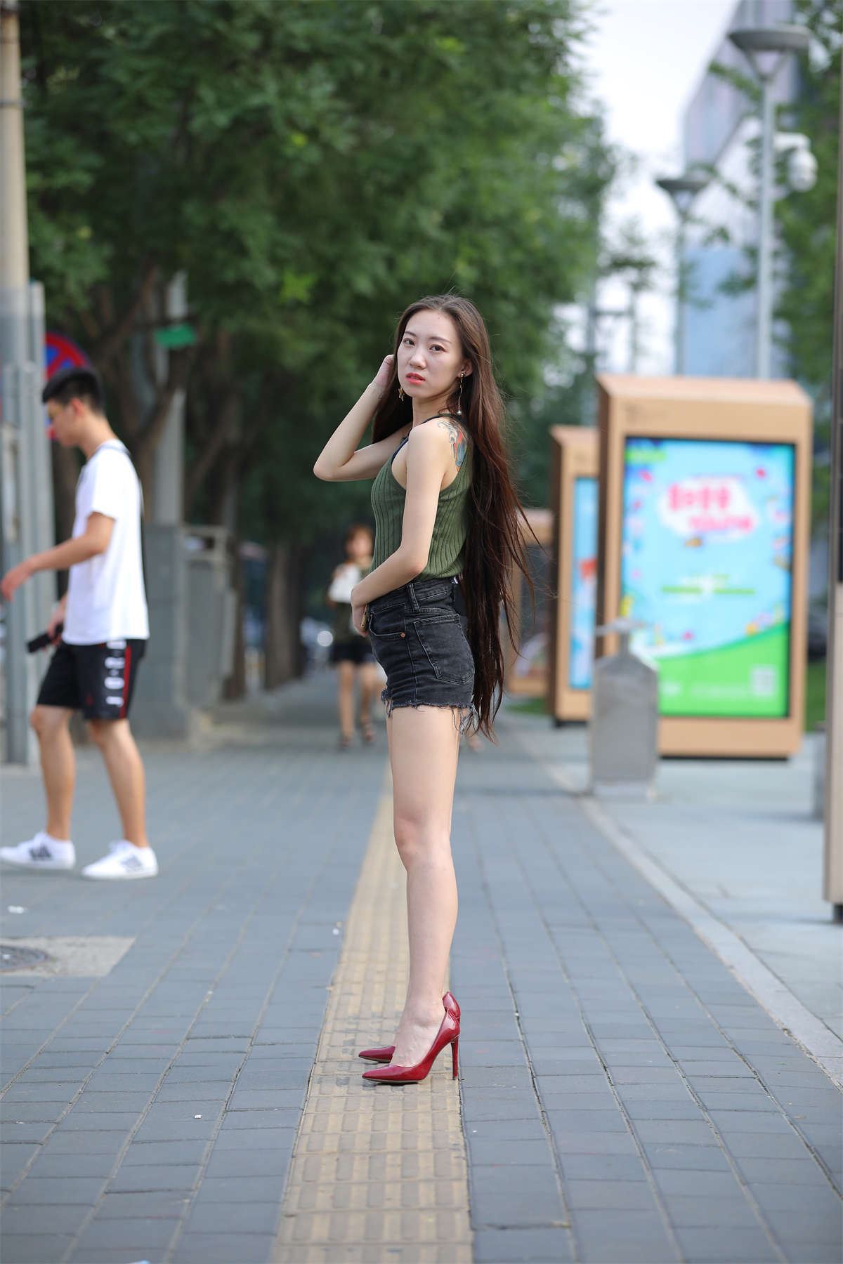 105648-2t2wm5b4jb3.jpg
