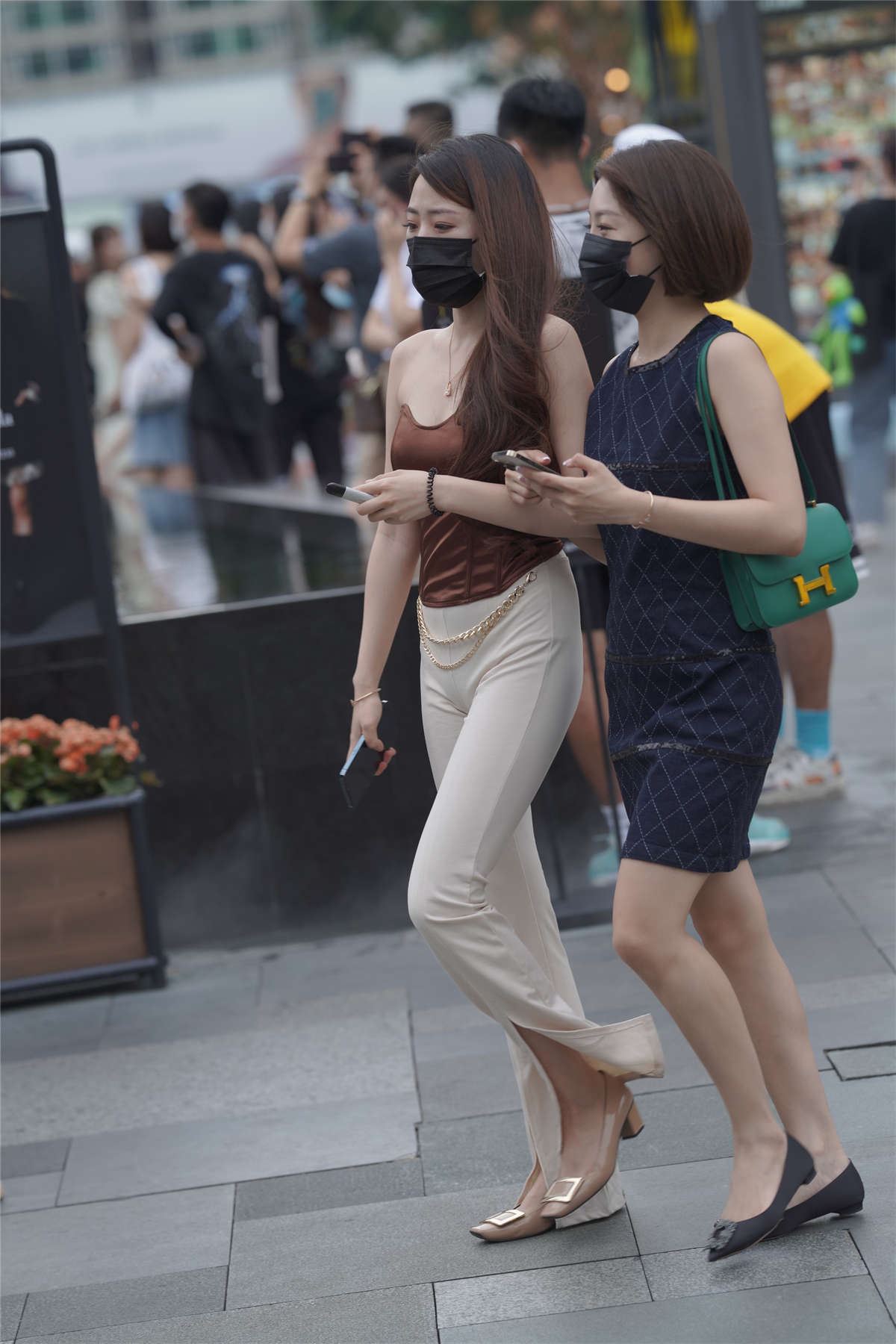 73326-f0k1yegoaee.jpg