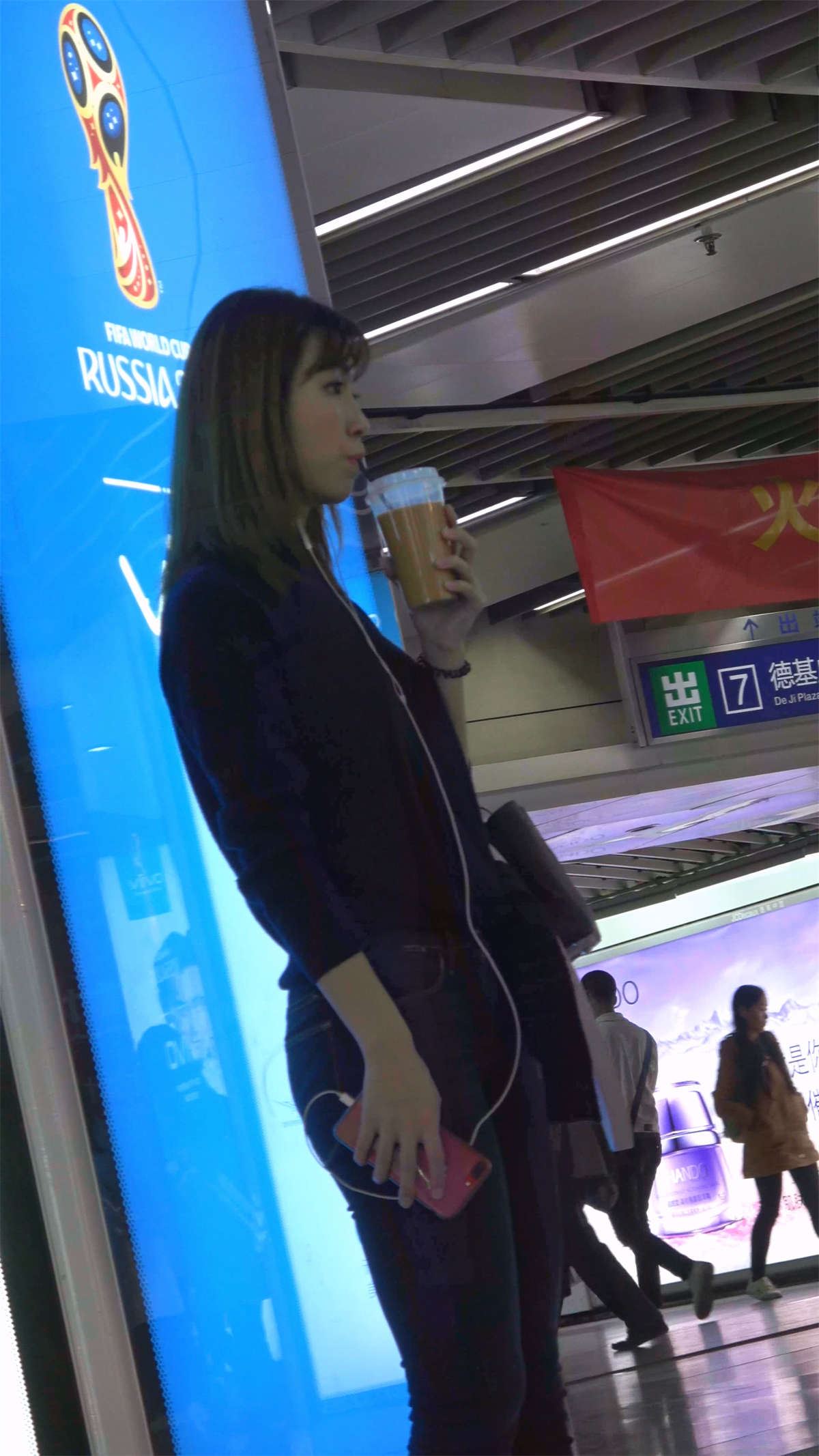 86325-uwhjbhr0t2w.jpg