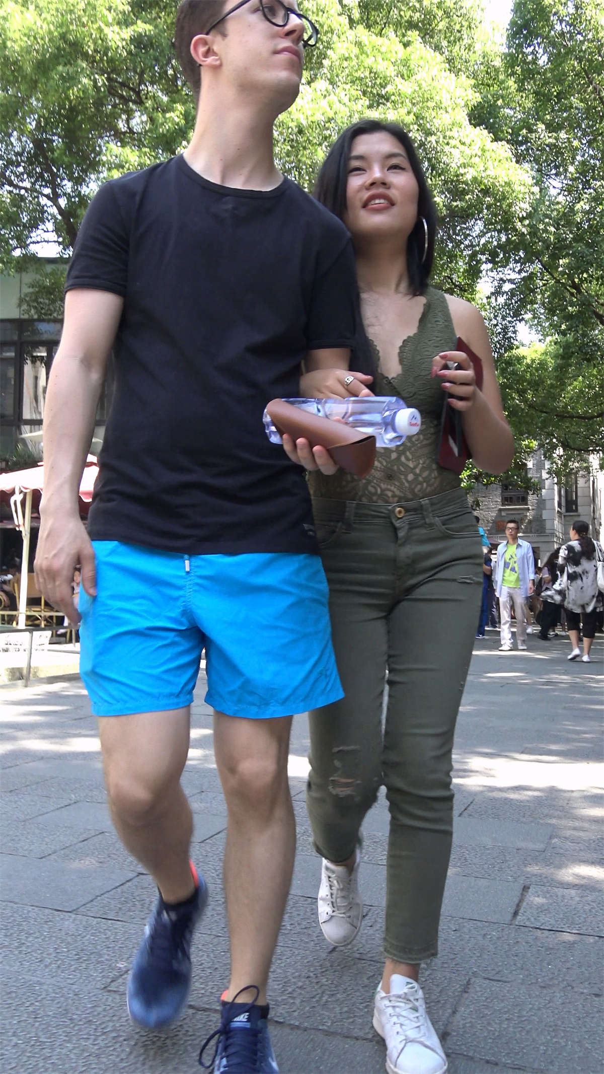 82104-hugxzuueqg2.jpg