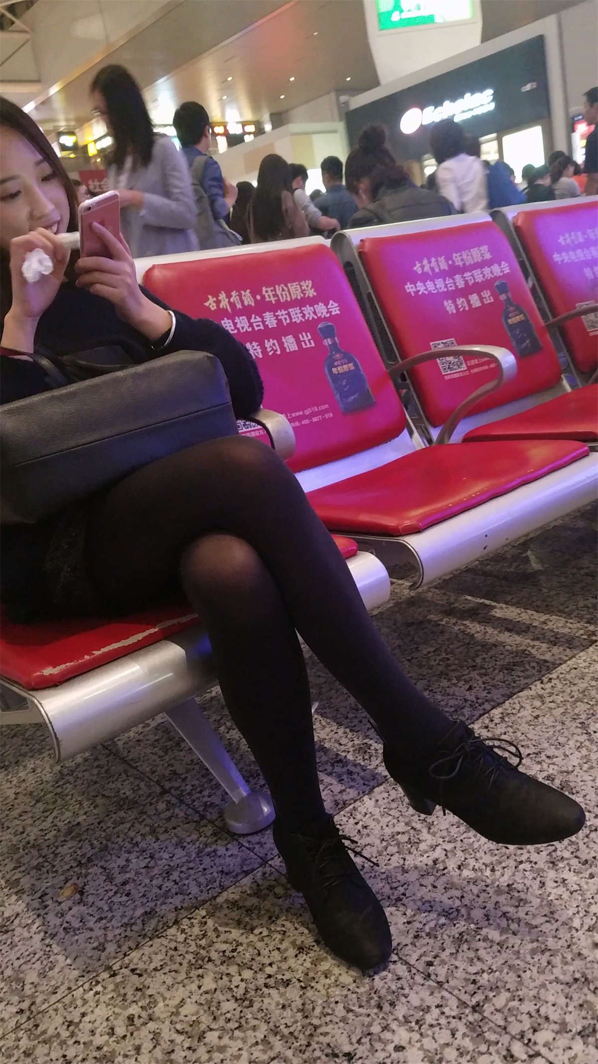 69270-h004zdqiakn.jpg