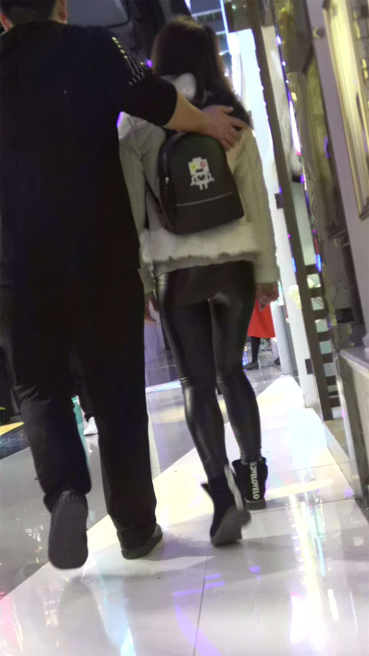 81268-nu421xqnbkx.jpg