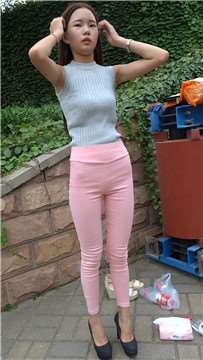 12108p1h23q03jy5.jpg