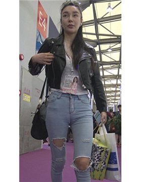 13626q2gu3vukboo.jpg