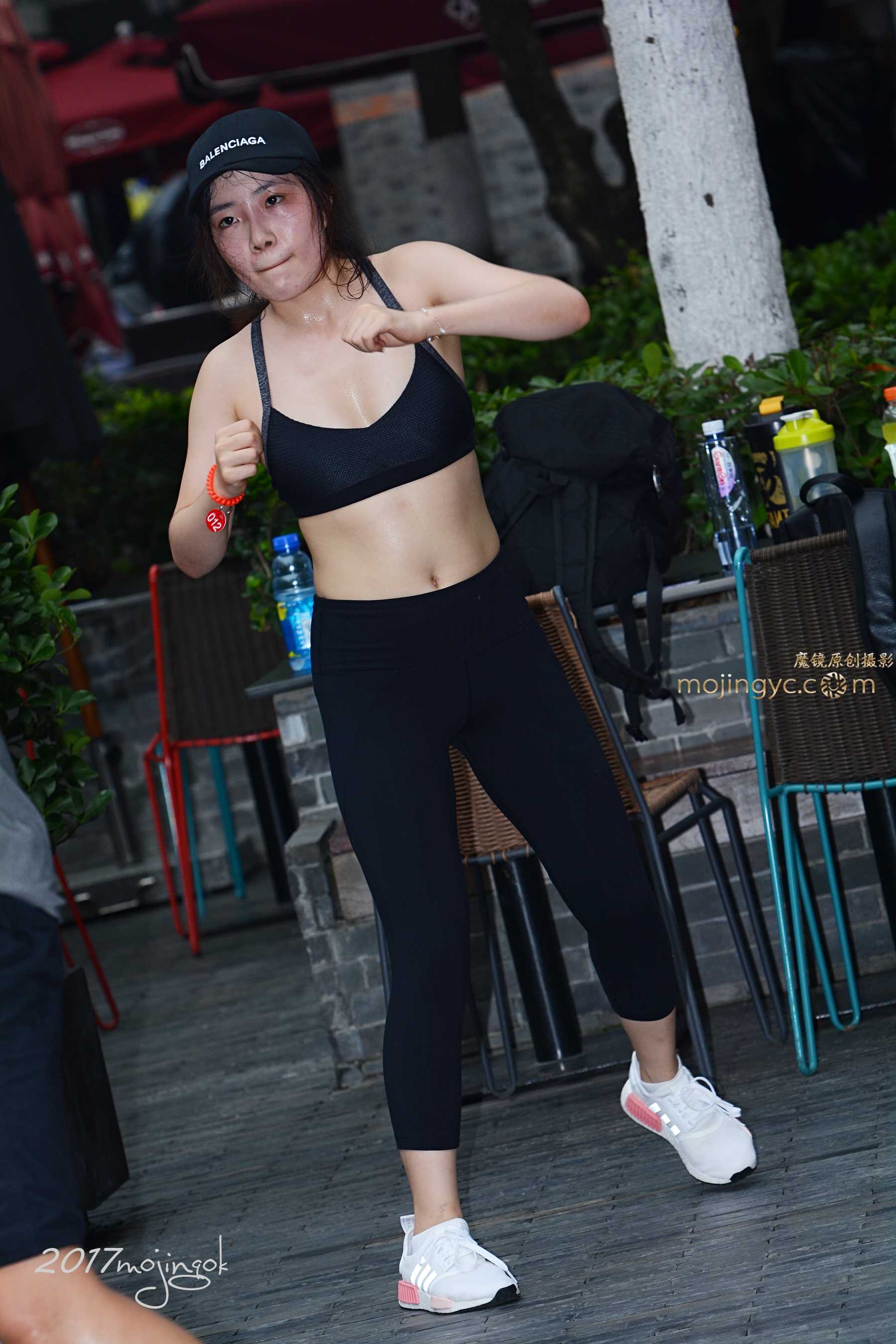 18223-m5zv5q0tm2r.jpg