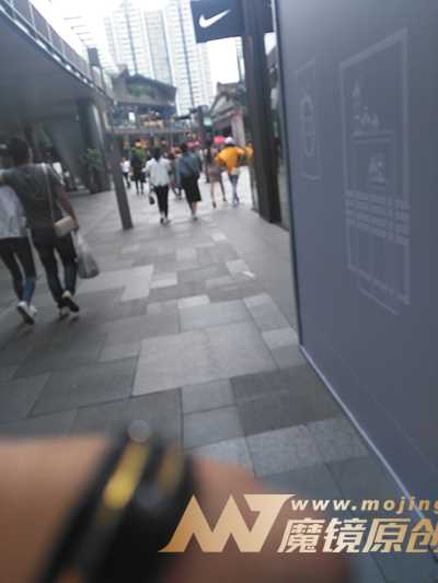 26998-vaah01g4n0p.jpg