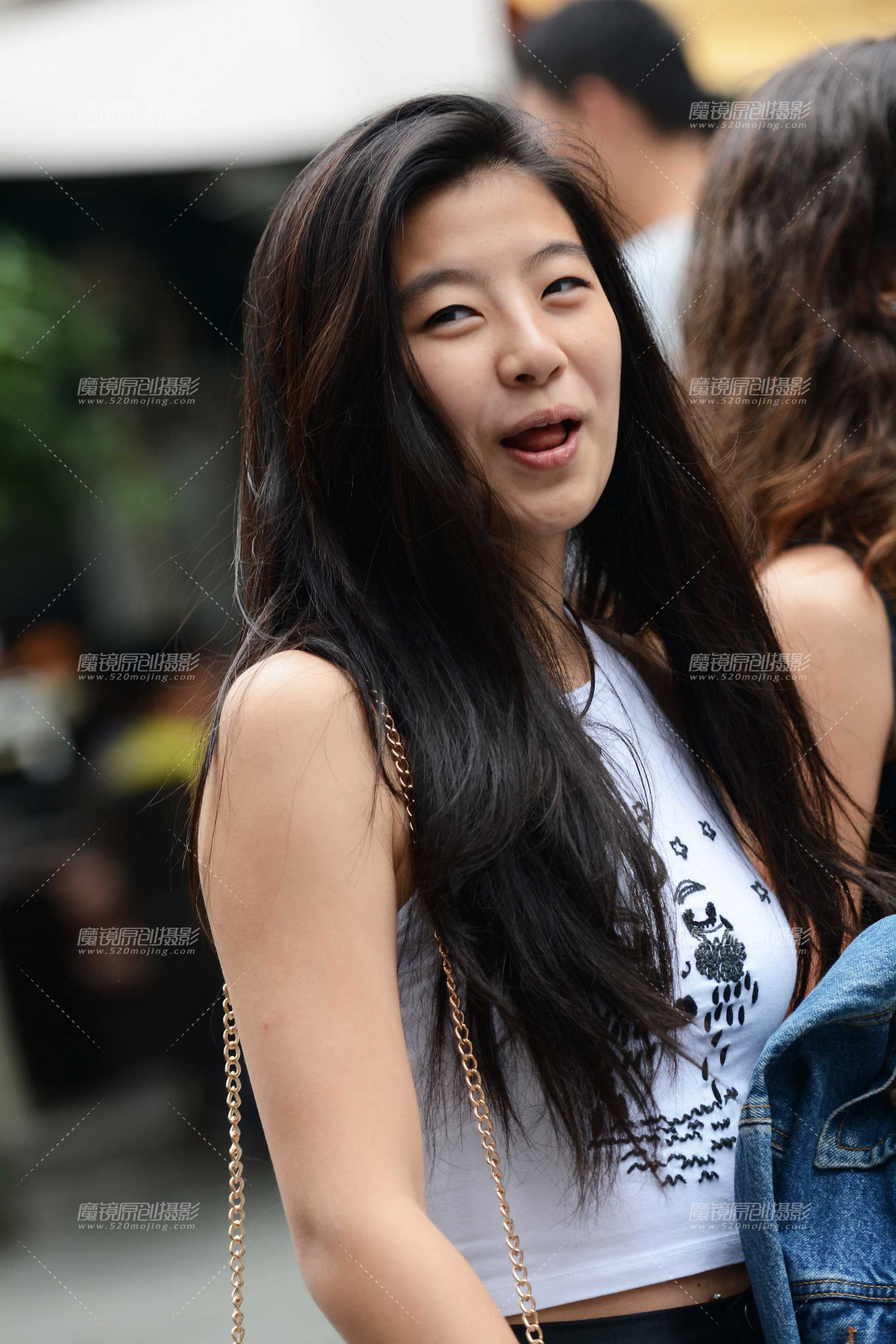 28935-qweryl2thsg.jpg