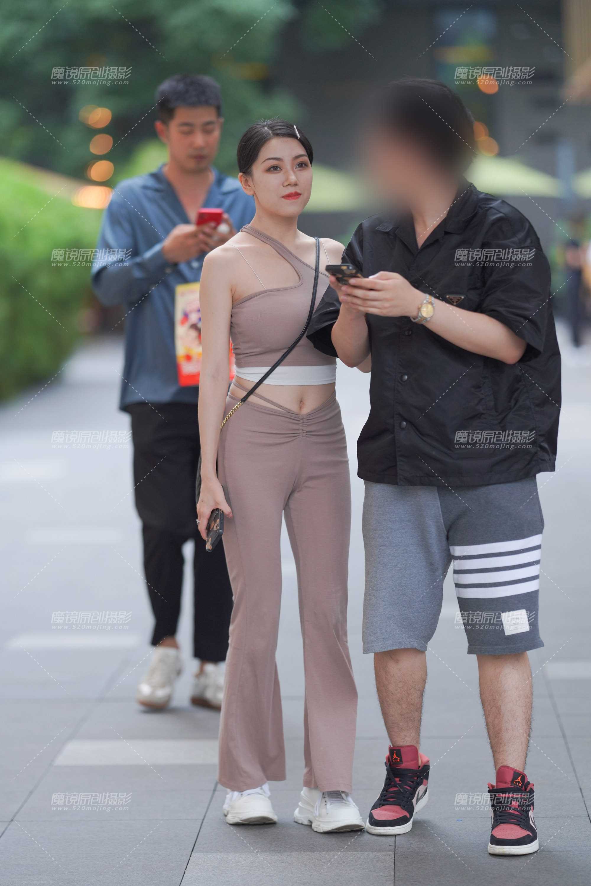 45047-0iu5zjsyf3k.jpg