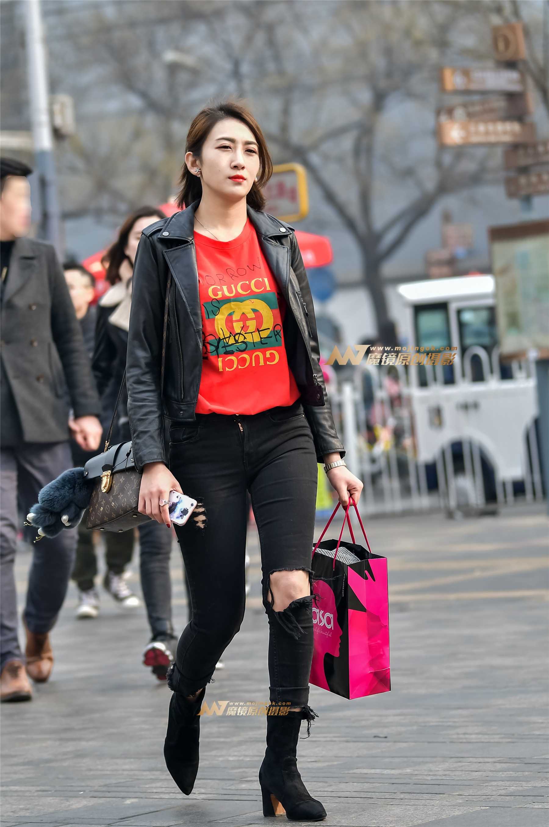 22207-ybtkaqobdq4.jpg