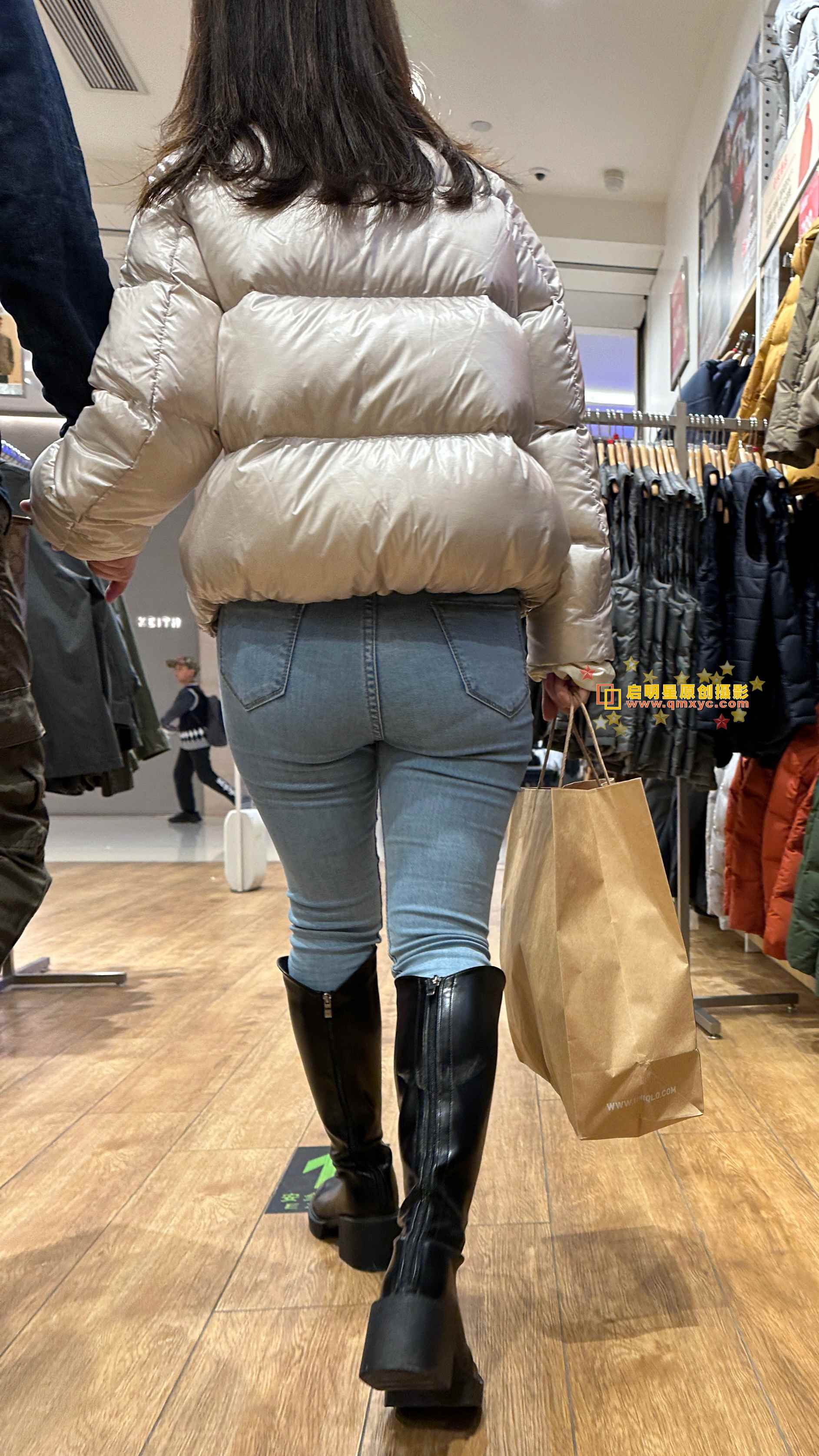 467563-feazsuyomrp.jpg