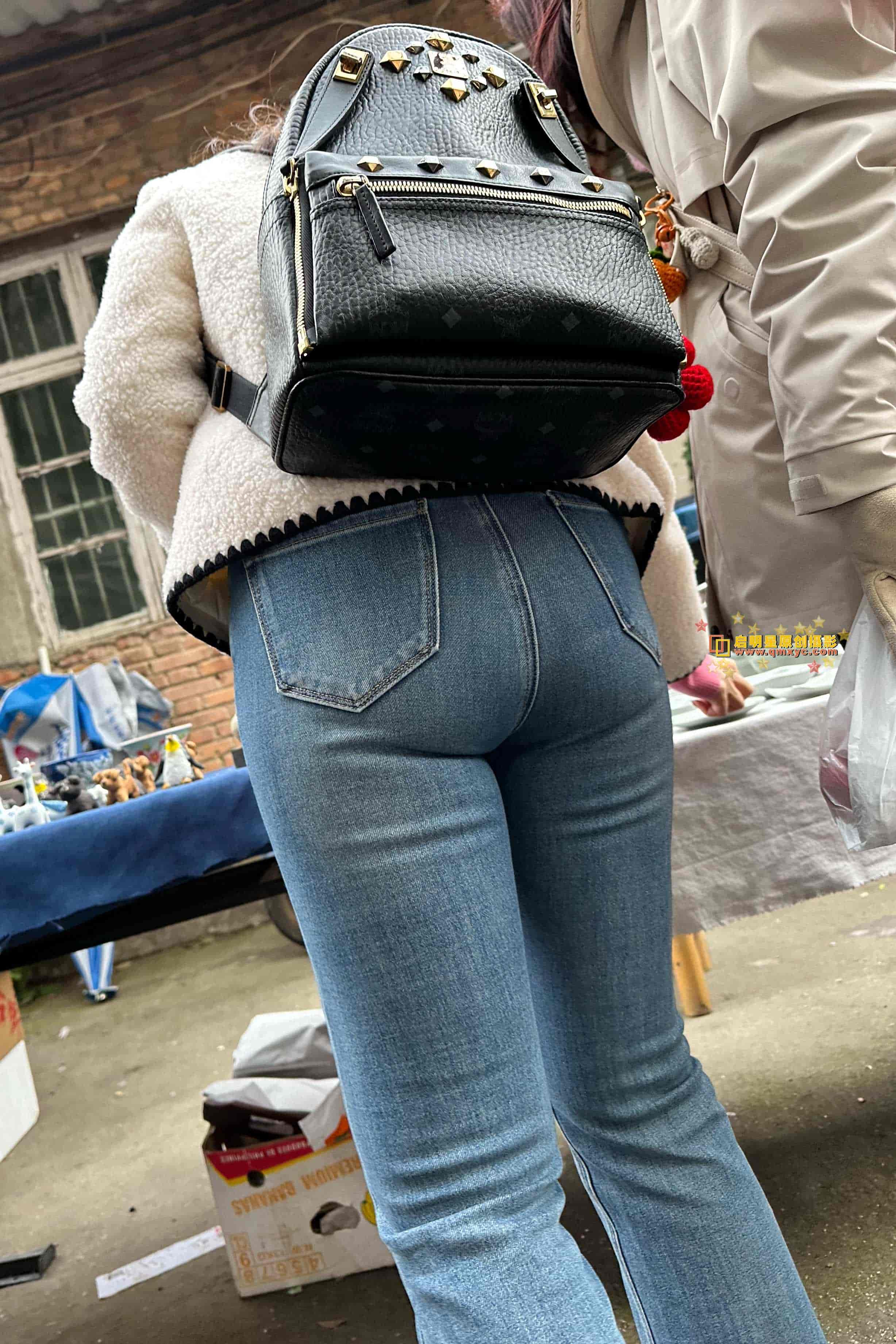 467997-y4d2s0weknc.jpg