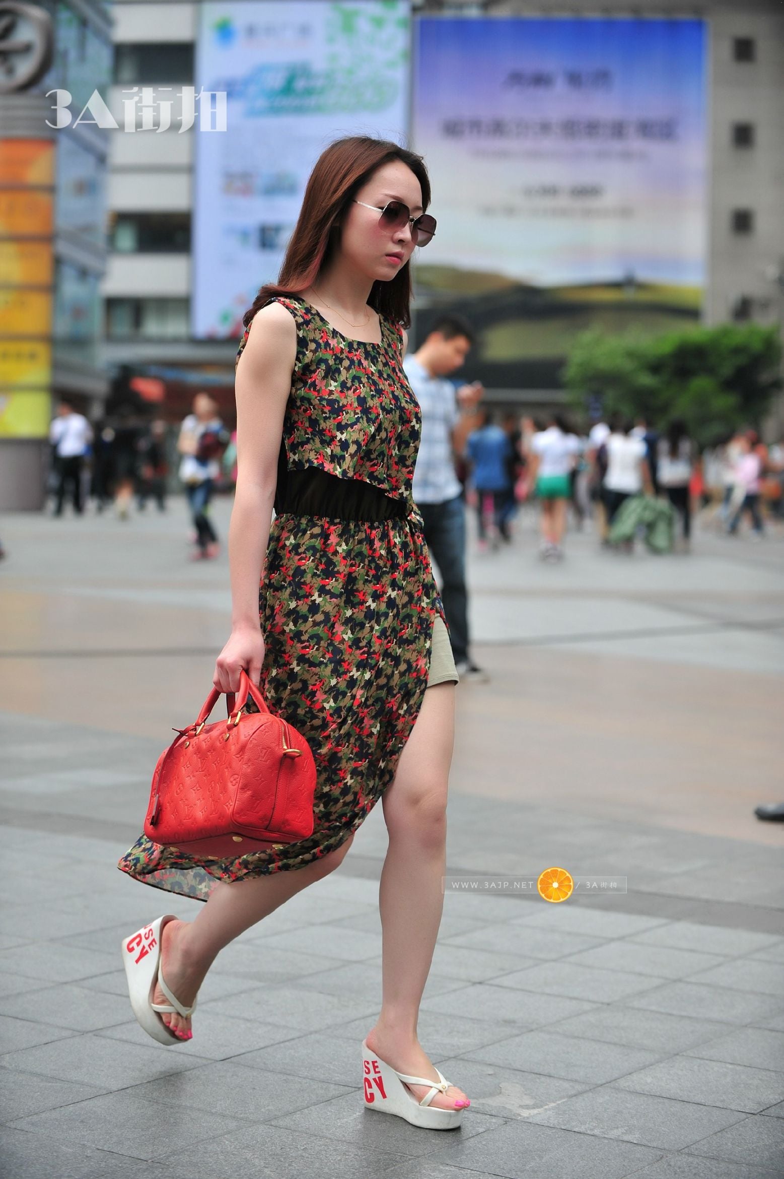 179237-j1c3s4exmcc.jpg