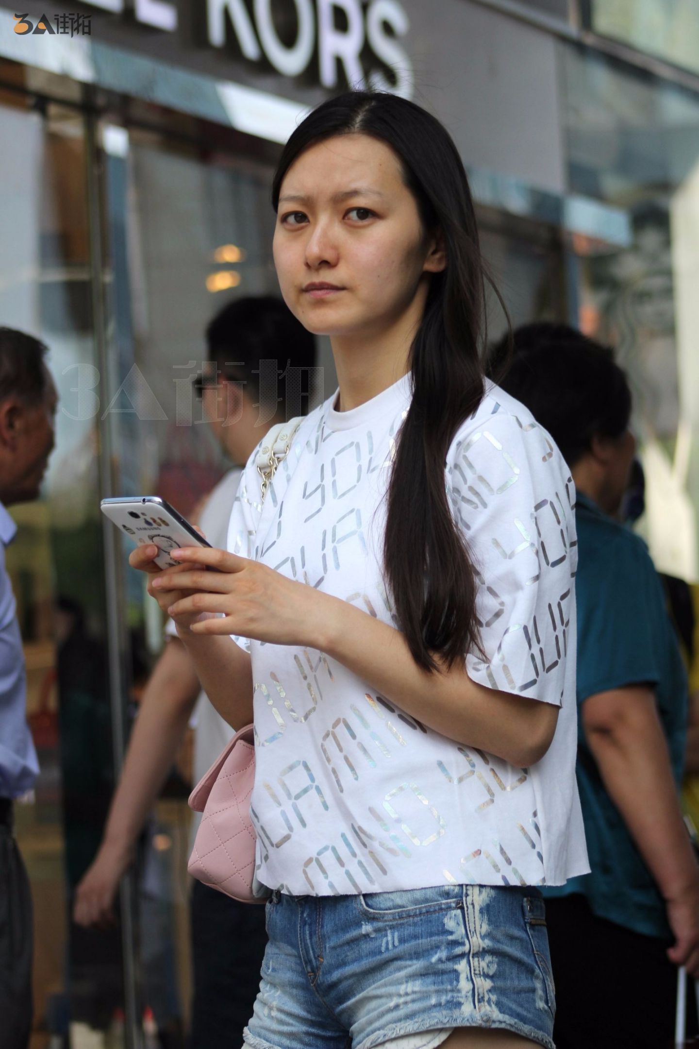 206500-jvzfuzn1hq1.jpg