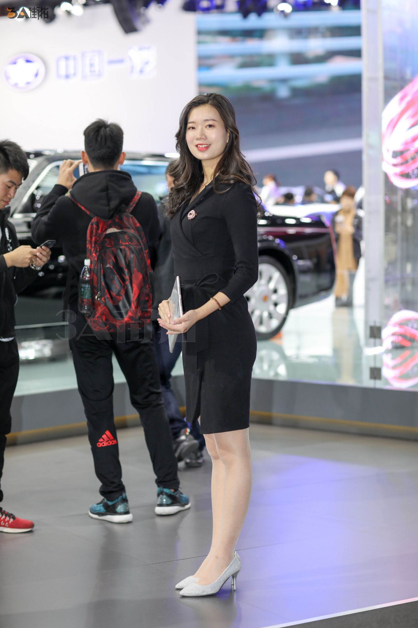 206833-1ud40s5q5al.jpg