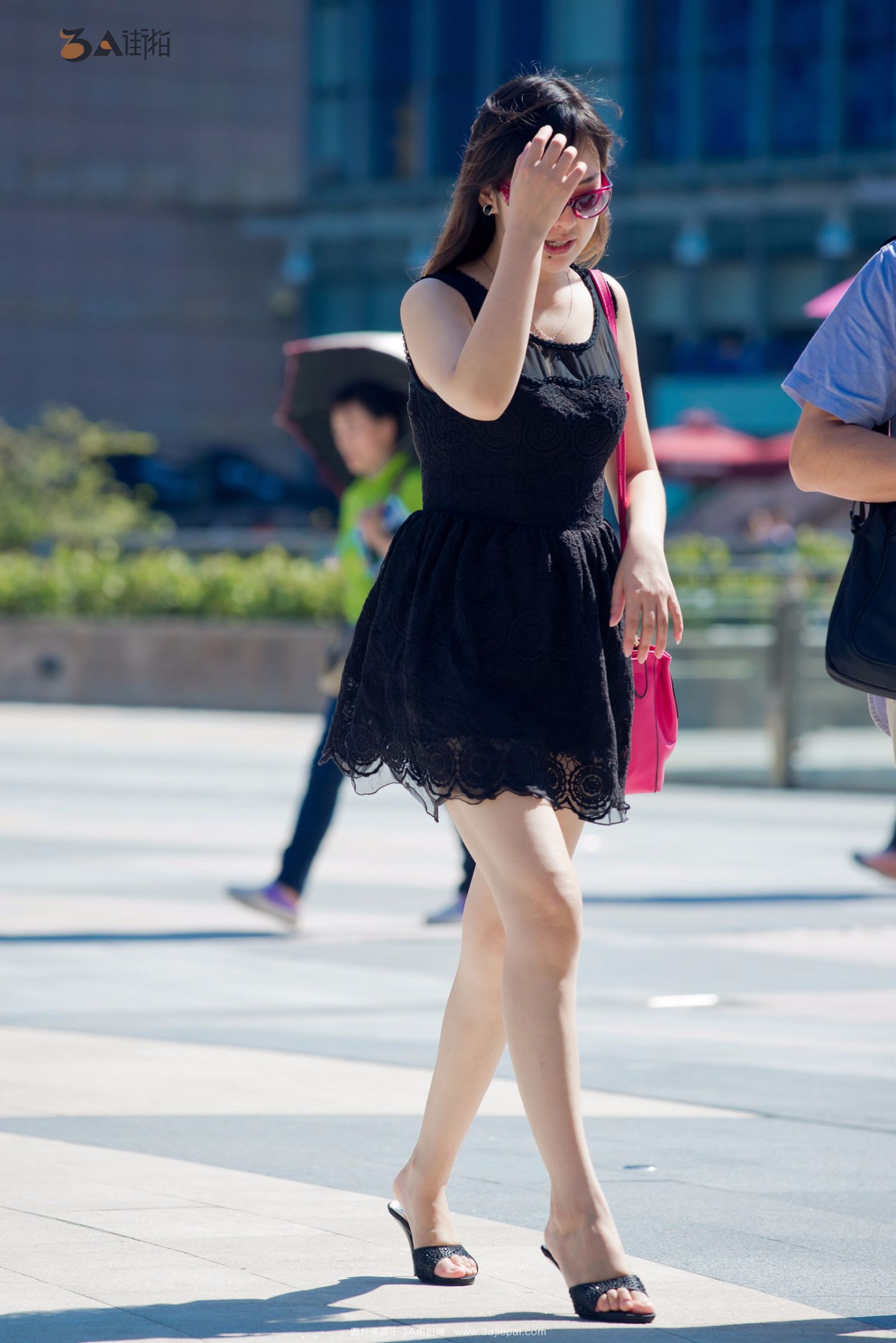 160496-imm4hk05frh.jpg