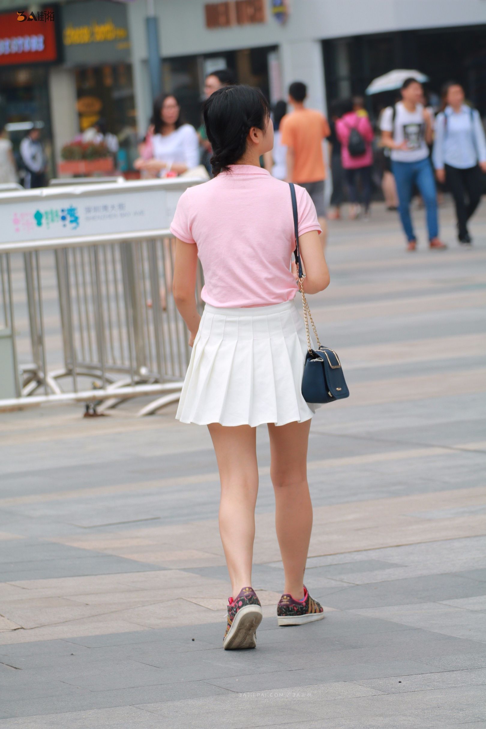 174244-l3w2v3l0uv2.jpg