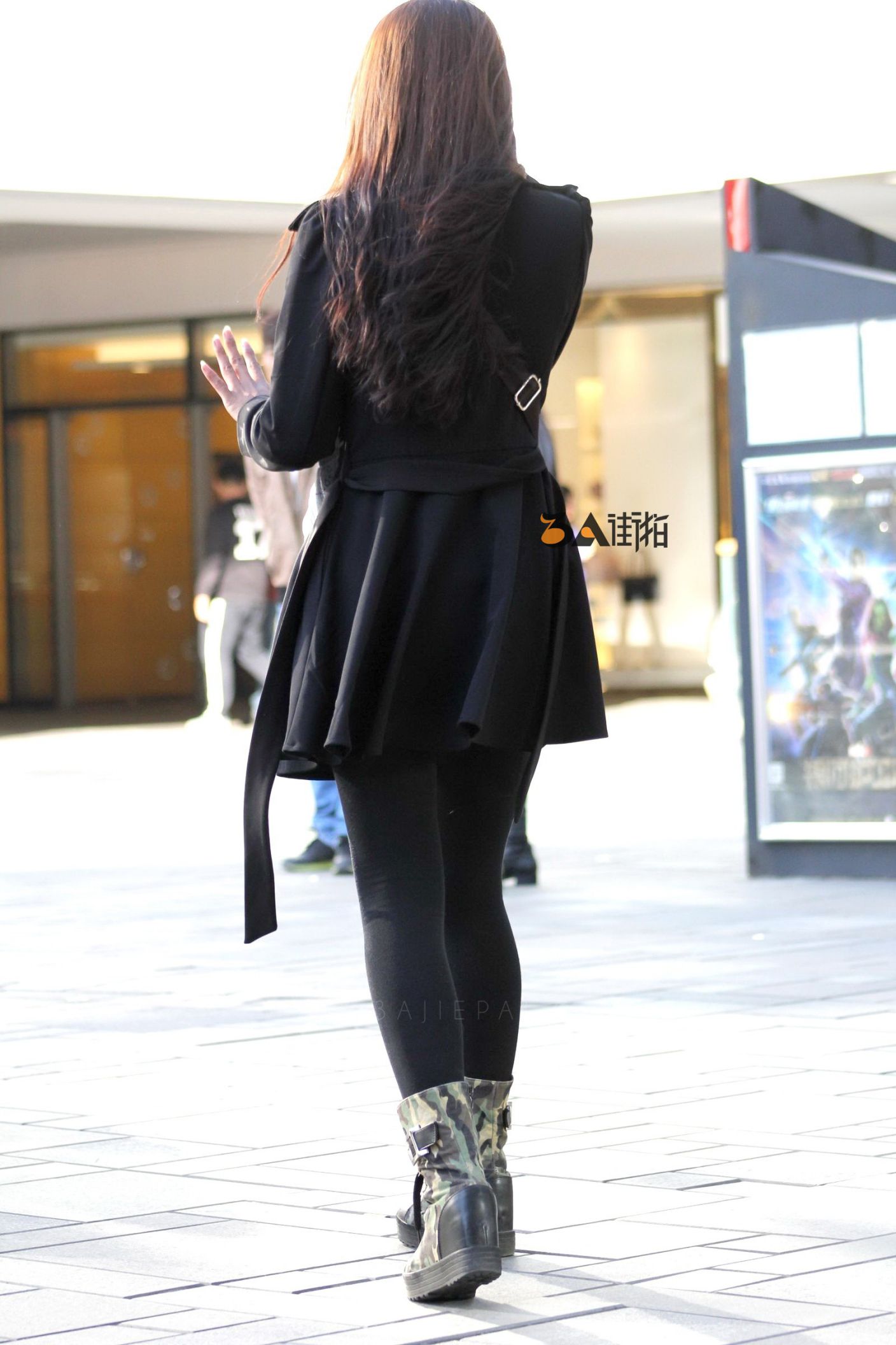203909-qa50ufmoveq.jpg