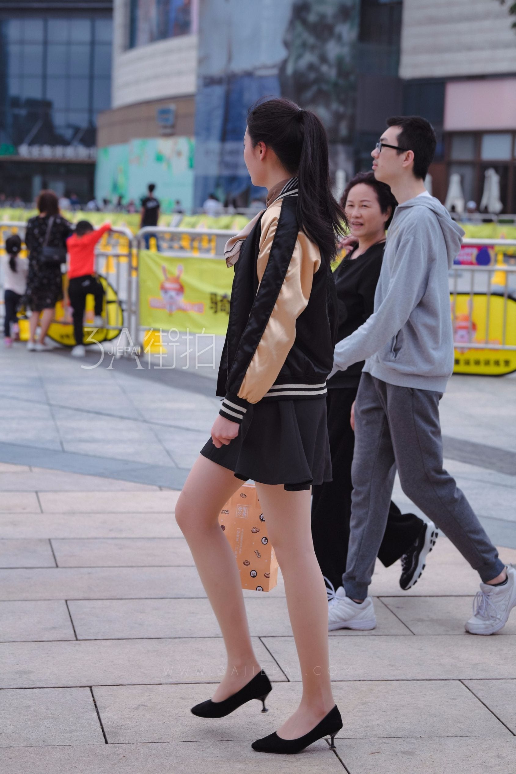 212209-no3yvfhcpvv.jpg