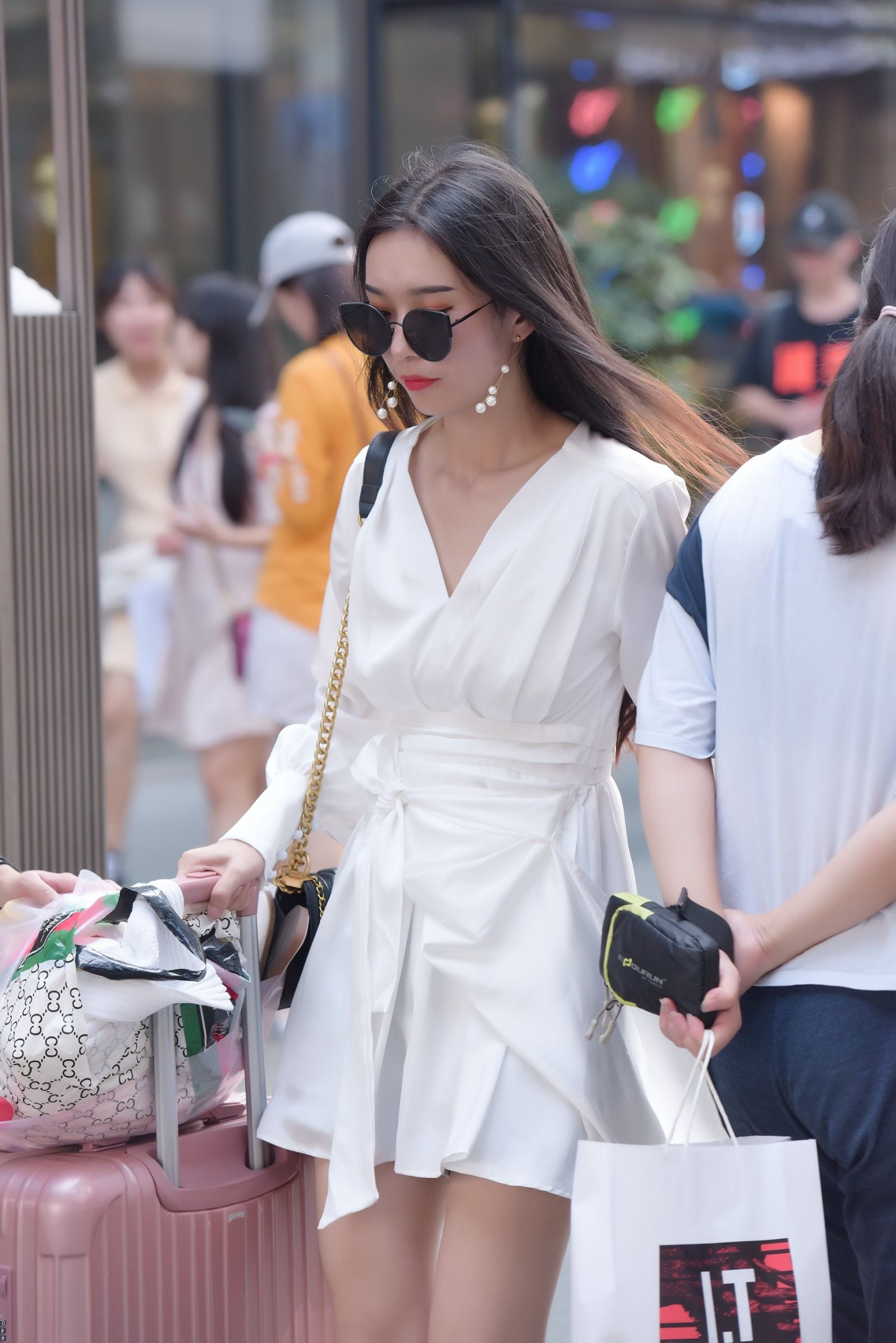215735-lozzz2rw2so.jpg