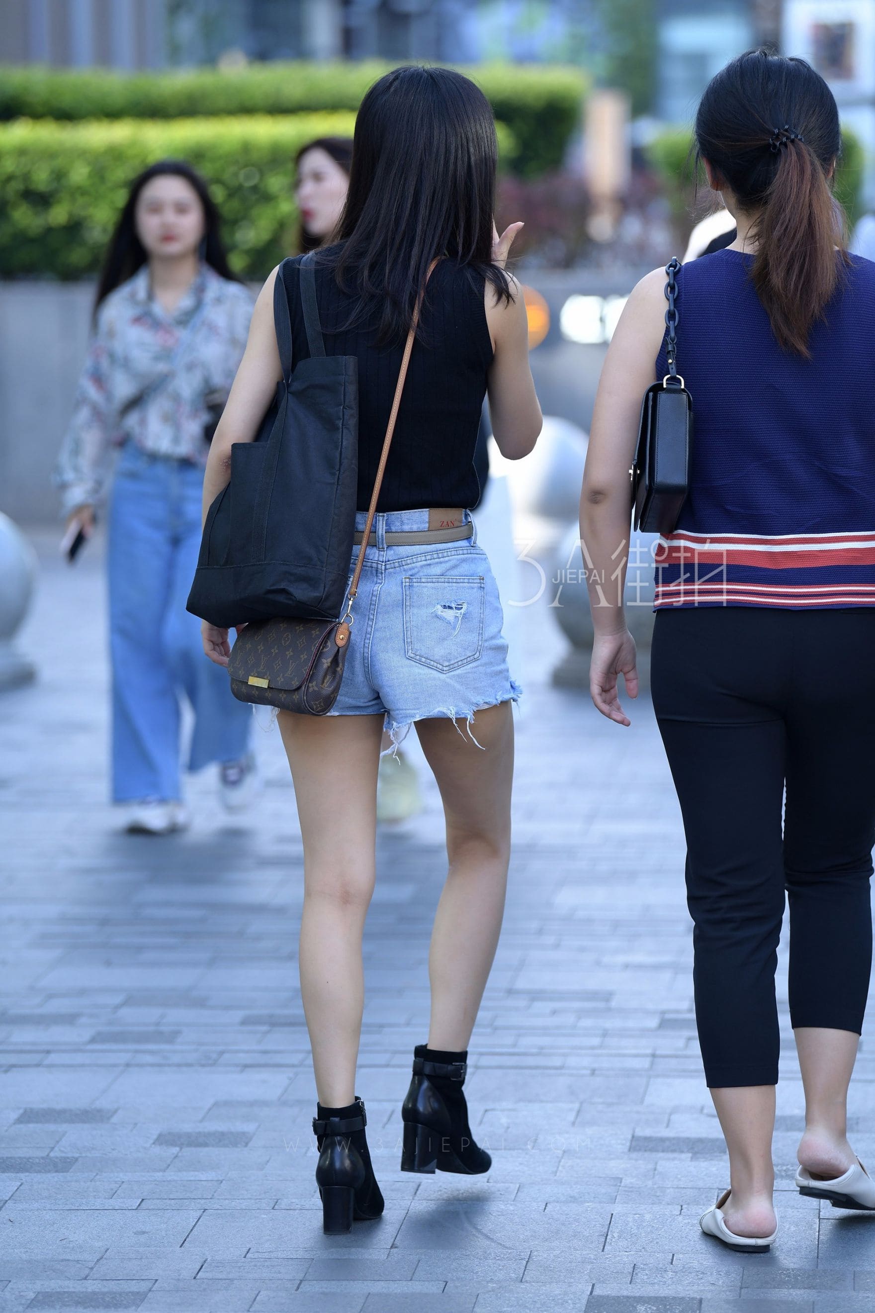 218124-lpp2d1msyam.jpg