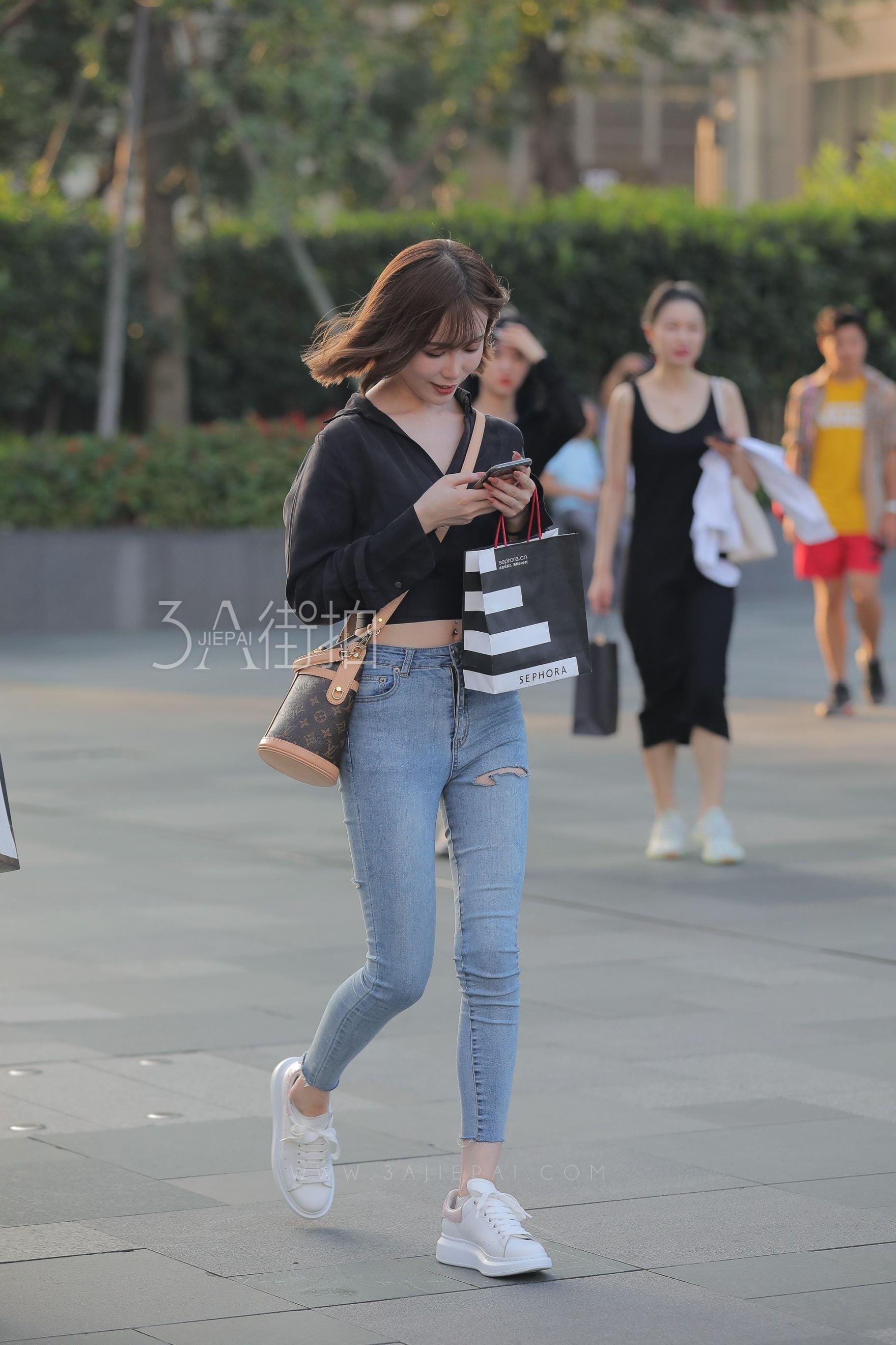 218972-h0layt2wads.jpg