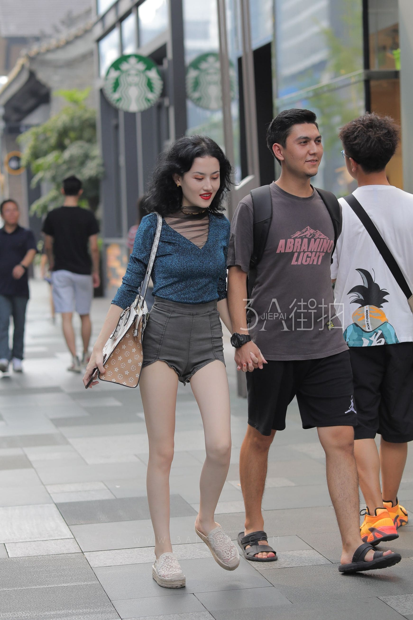 219362-kdkcvn4bdcy.jpg