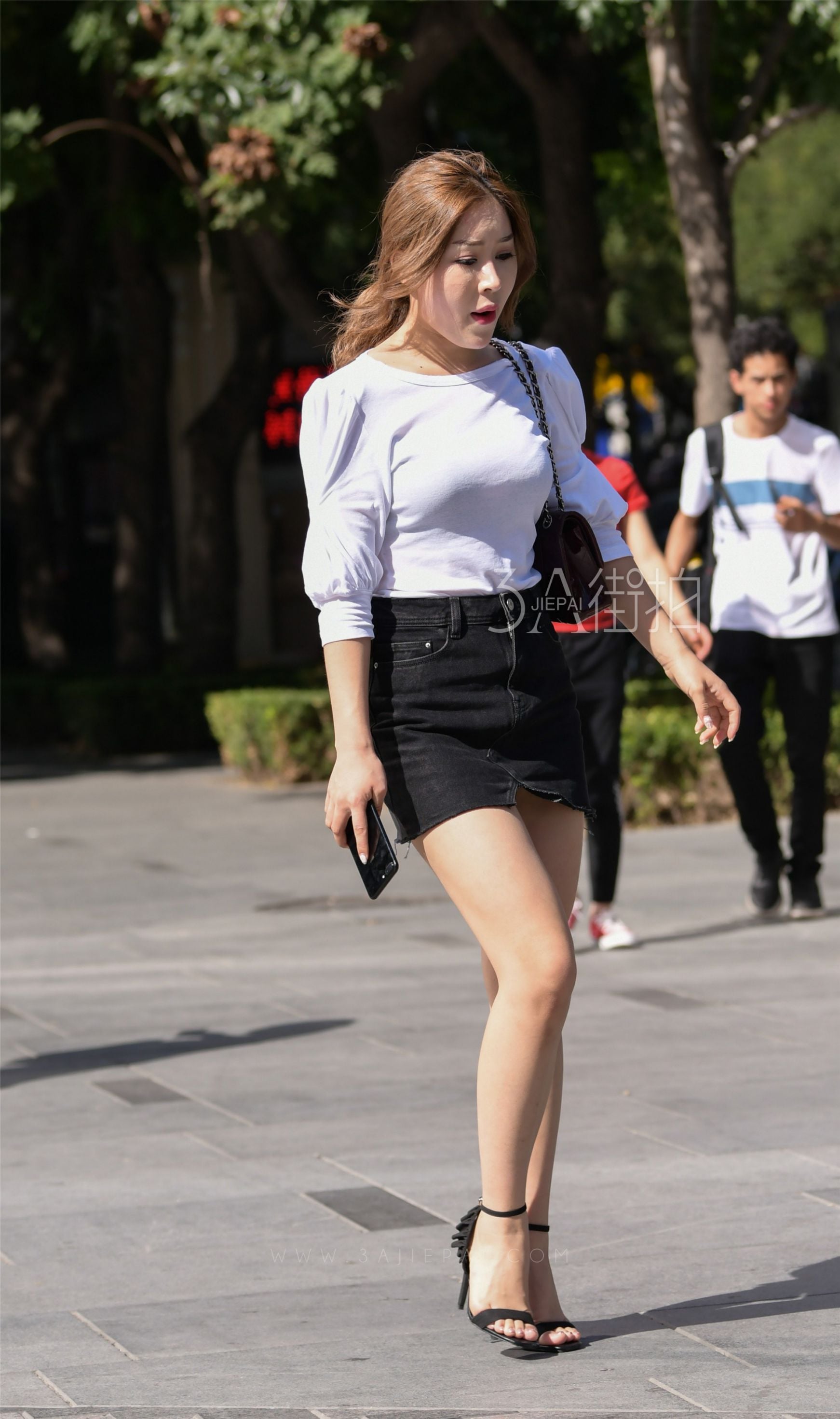219464-mowgqmc3cgv.jpg