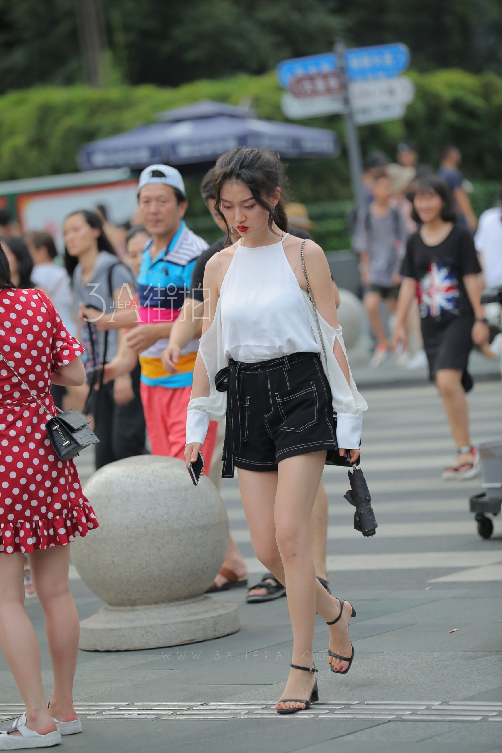 219506-kr1piknrrdy.jpg
