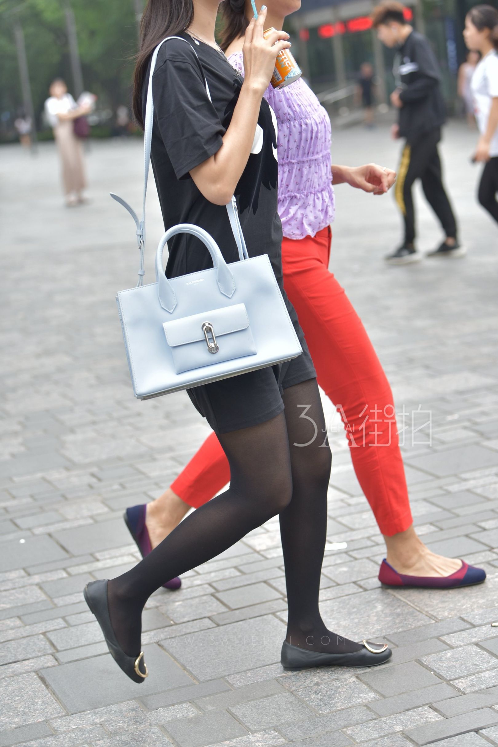 215916-1itfeq4pw02.jpg