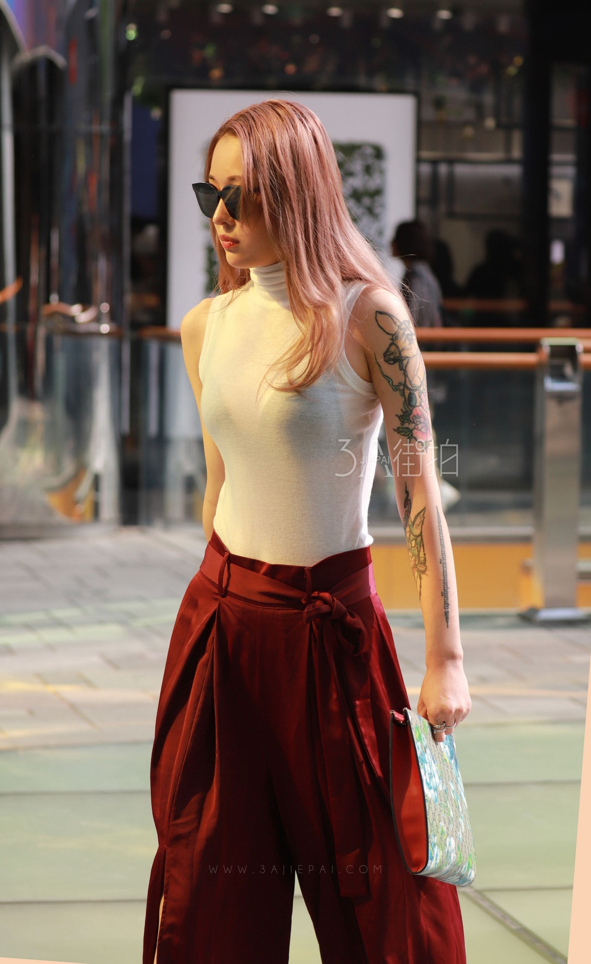 215214-0mf5tfleaot.jpg