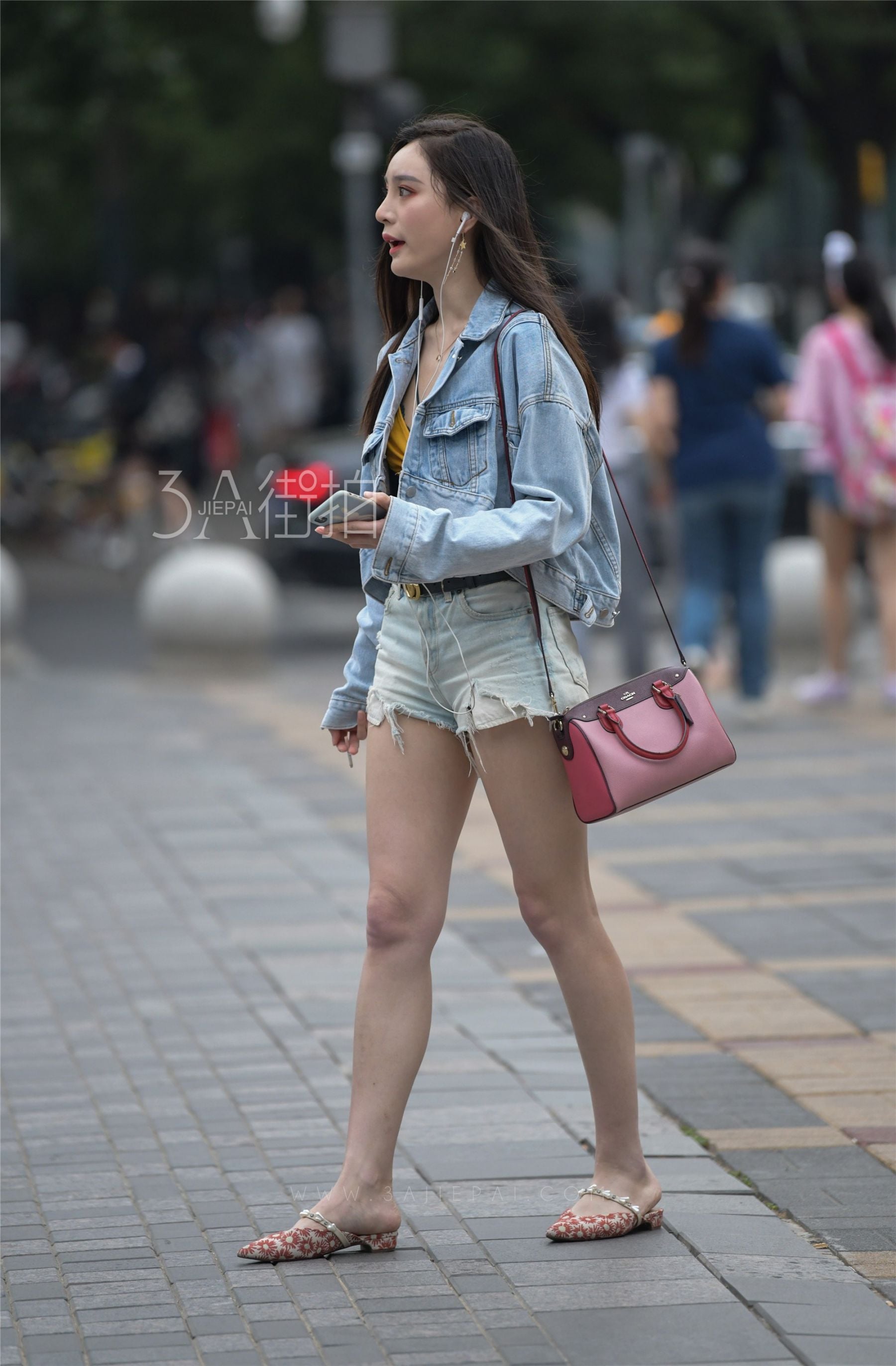 214260-o5qcovnmop1.jpg
