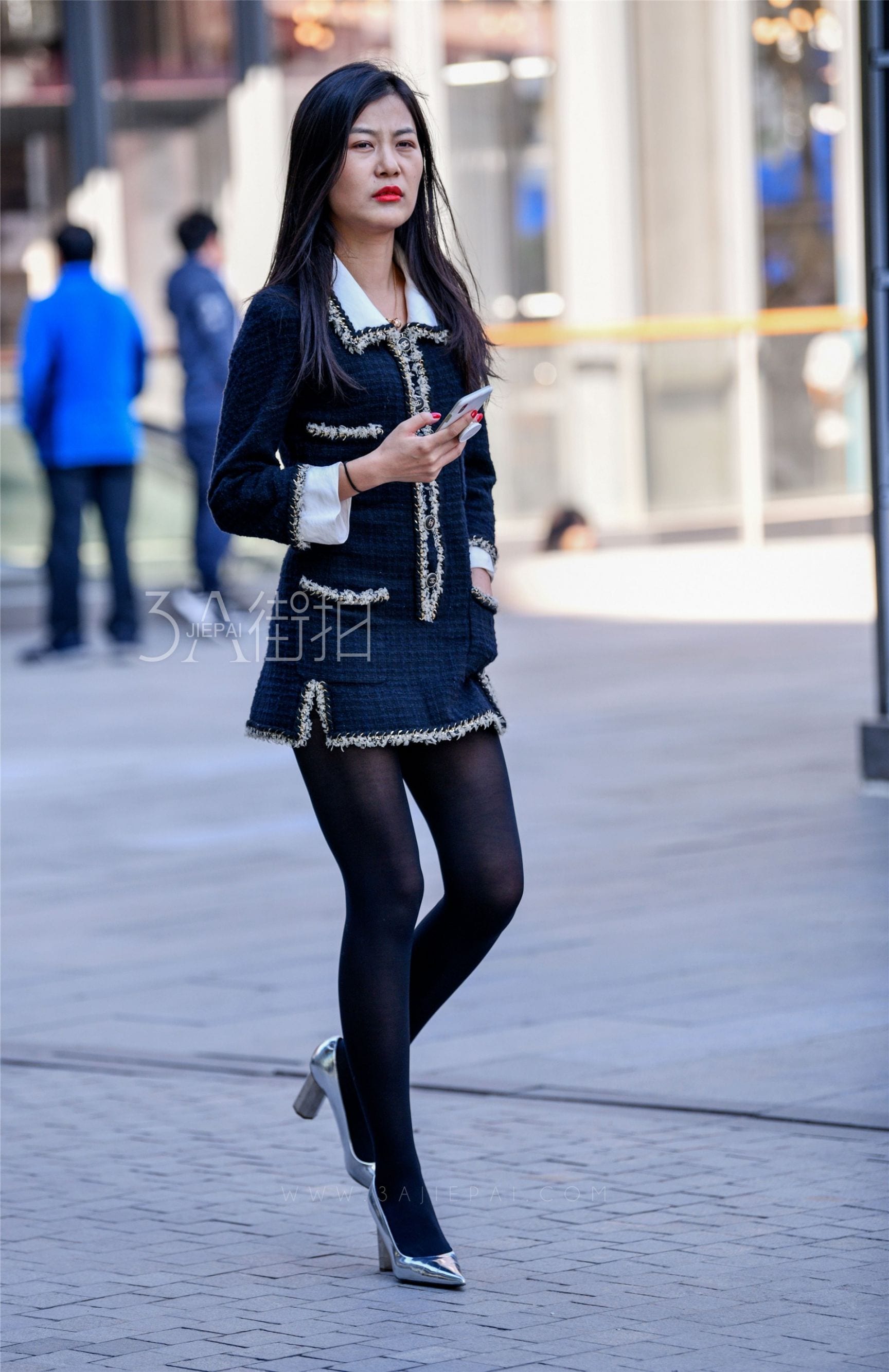 212223-5tmhhdubdrv.jpg