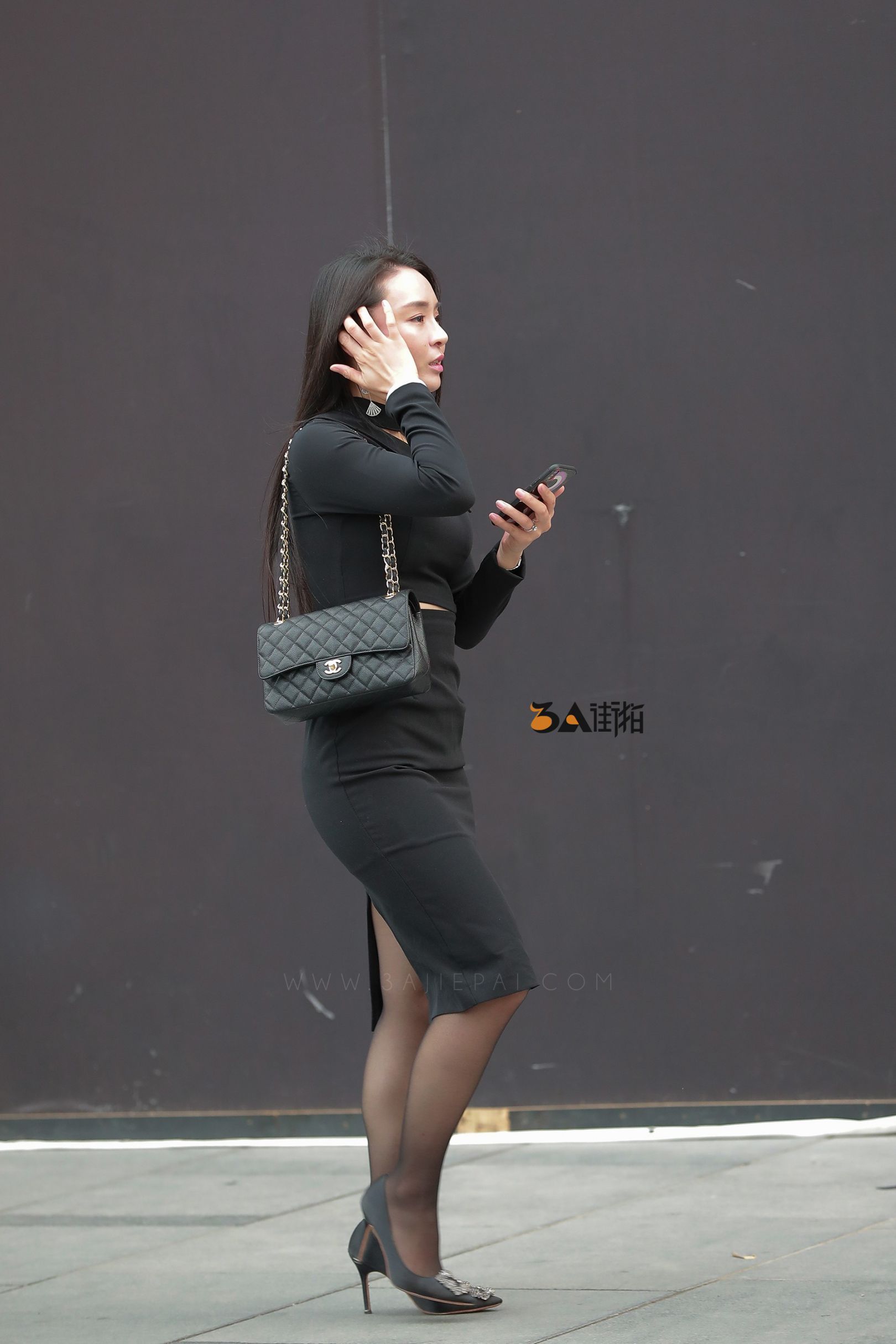 204857-hkufli1zkc0.jpg