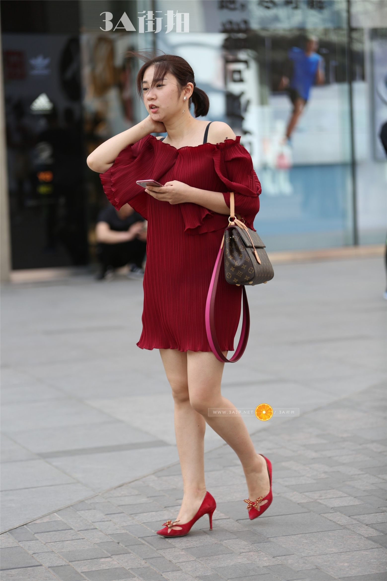 178826-4yq3walg11m.jpg