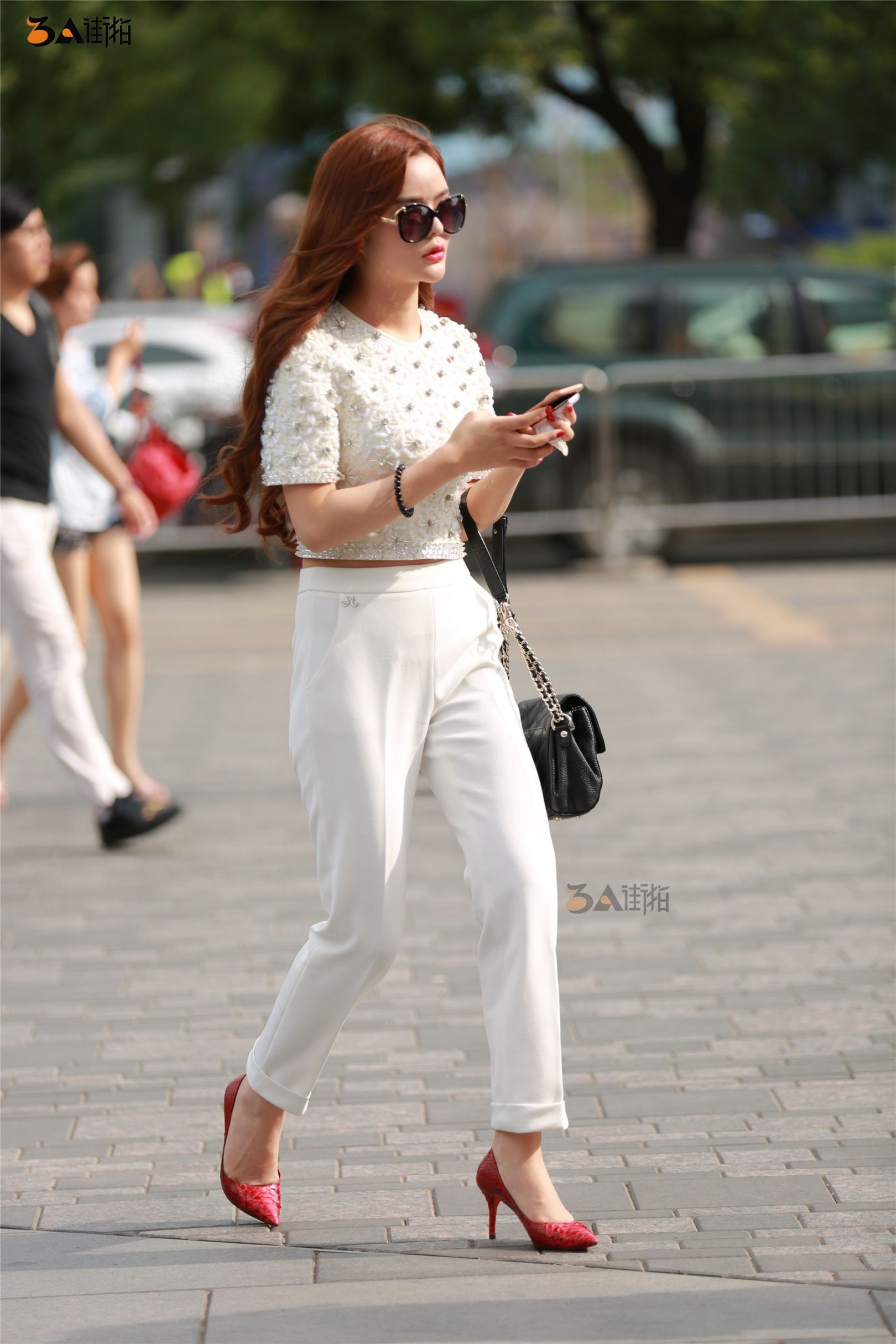 173350-wd2sajzxrm0.jpg