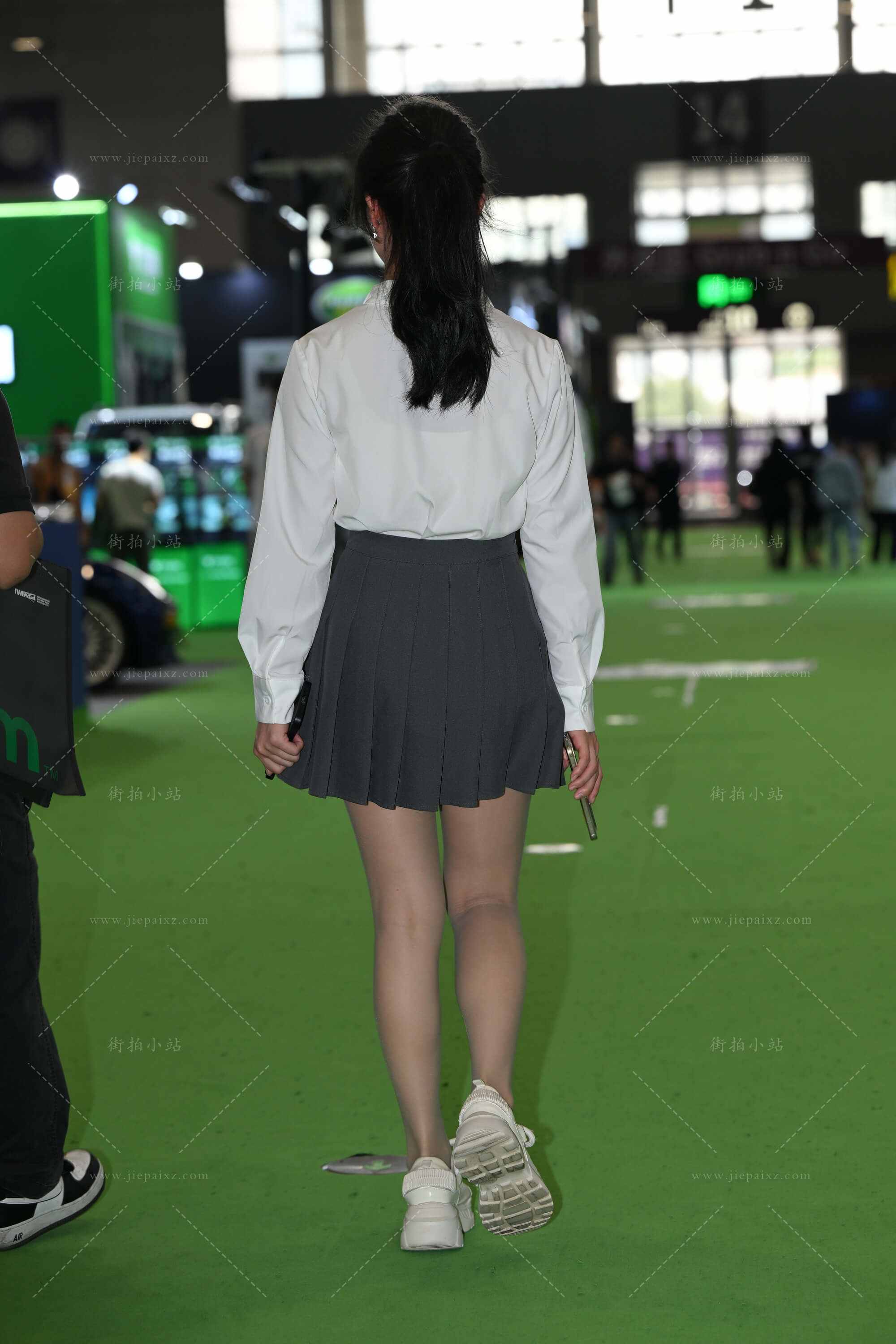 34776kiz3rvkbadz.jpg